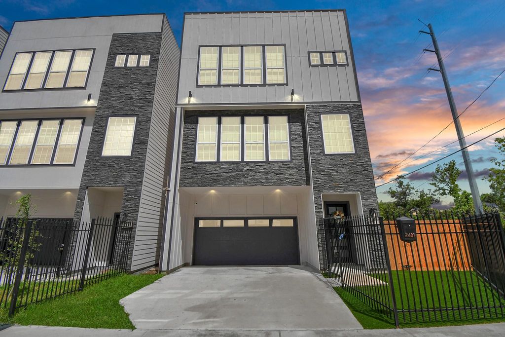 2401 Chapman Street, Houston, TX 77009