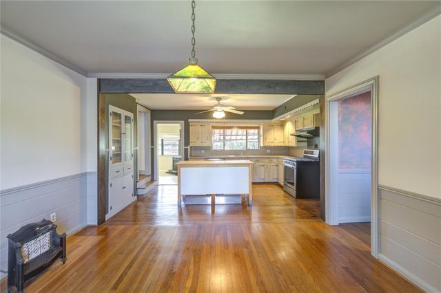 725 W 41st Street, Houston, TX 77018