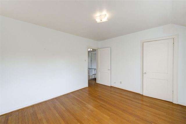 725 W 41st Street, Houston, TX 77018