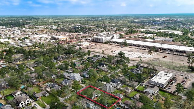 725 W 41st Street, Houston, TX 77018