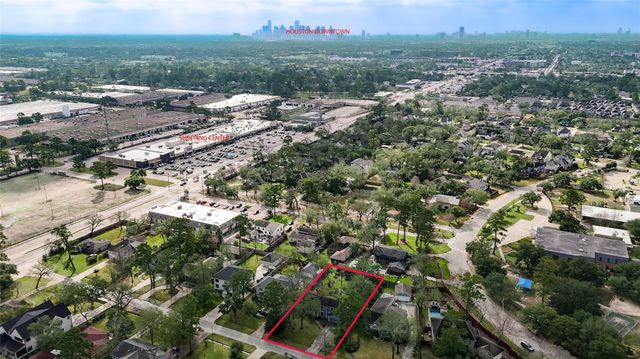 725 W 41st Street, Houston, TX 77018