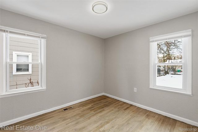 305 Liberty Street, Pontiac, MI 48341