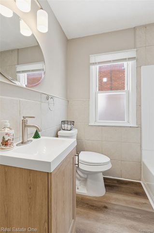 305 Liberty Street, Pontiac, MI 48341