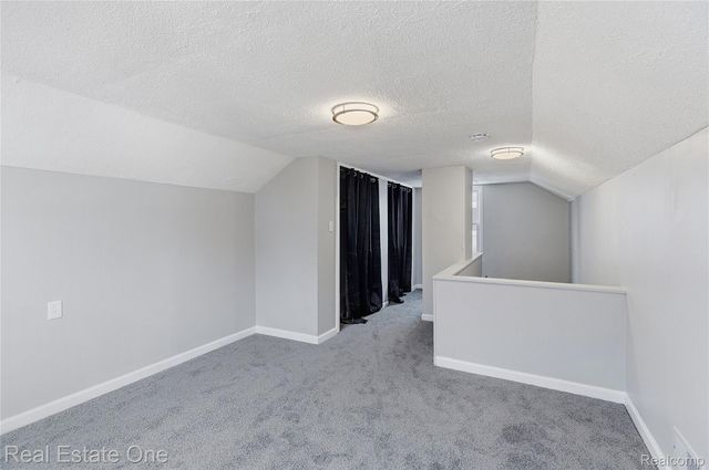 305 Liberty Street, Pontiac, MI 48341