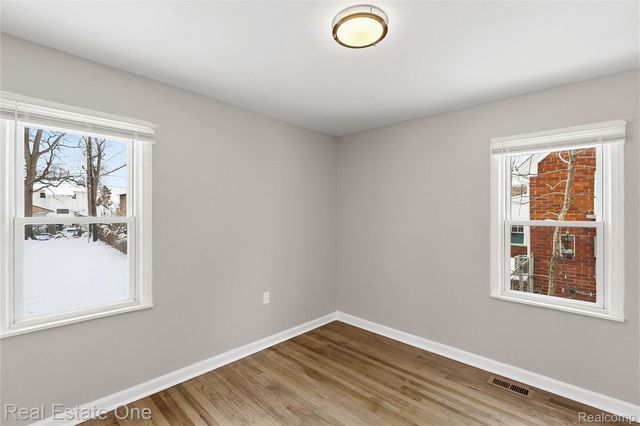 305 Liberty Street, Pontiac, MI 48341