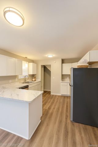 305 Liberty Street, Pontiac, MI 48341