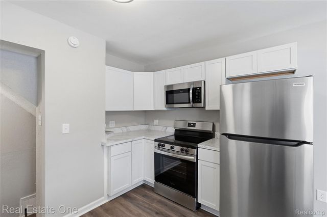 305 Liberty Street, Pontiac, MI 48341