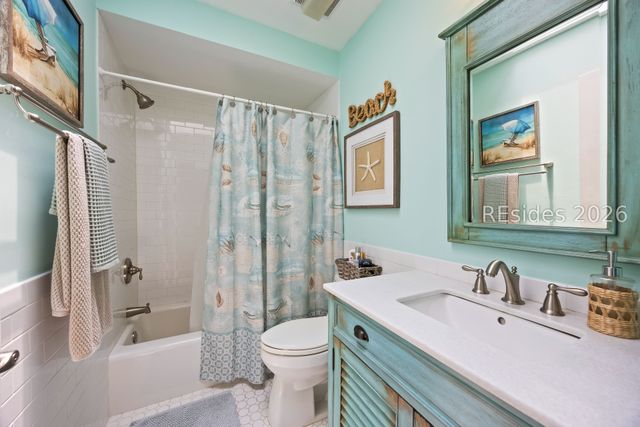 8 Bradley Beach Rd, Hilton Head Island, SC 29928