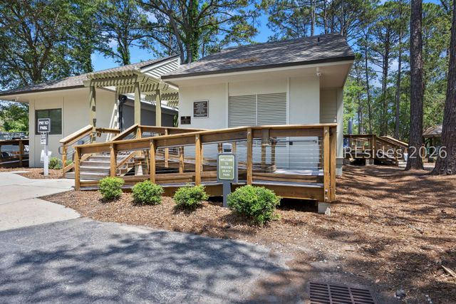 8 Bradley Beach Rd, Hilton Head Island, SC 29928