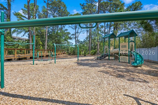 8 Bradley Beach Rd, Hilton Head Island, SC 29928