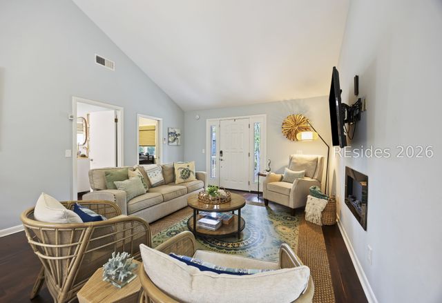 8 Bradley Beach Rd, Hilton Head Island, SC 29928