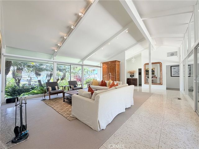 2490 Monaco Drive, Laguna Beach, CA 92651