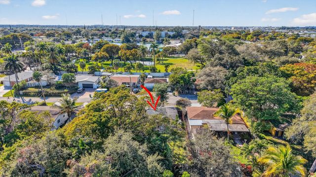 131 SW 7th Terrace, Hallandale Beach, FL 33009