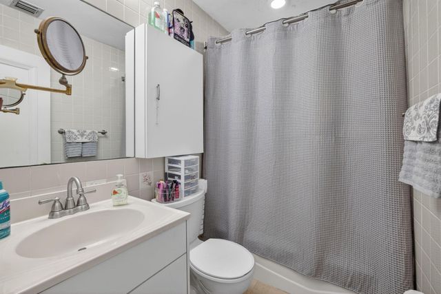 131 SW 7th Terrace, Hallandale Beach, FL 33009