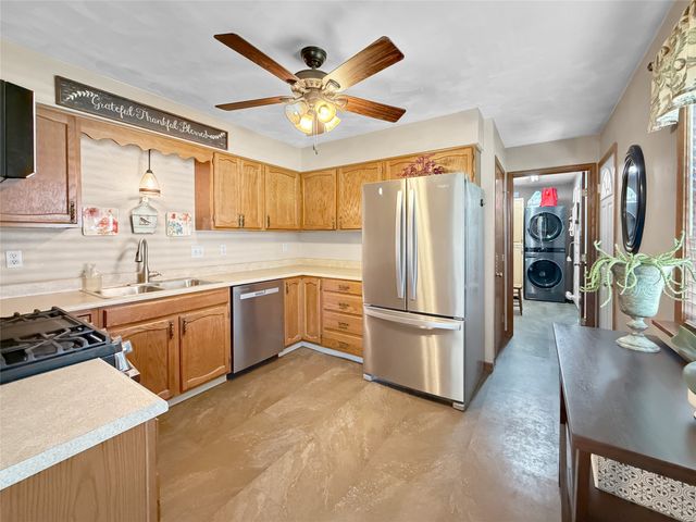 3420 DEBRA Drive, Erie, PA 16506