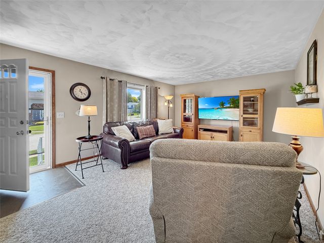 3420 DEBRA Drive, Erie, PA 16506