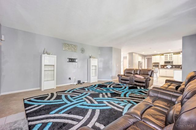 6929 Creekside Way, Fairfield Twp, OH 45011