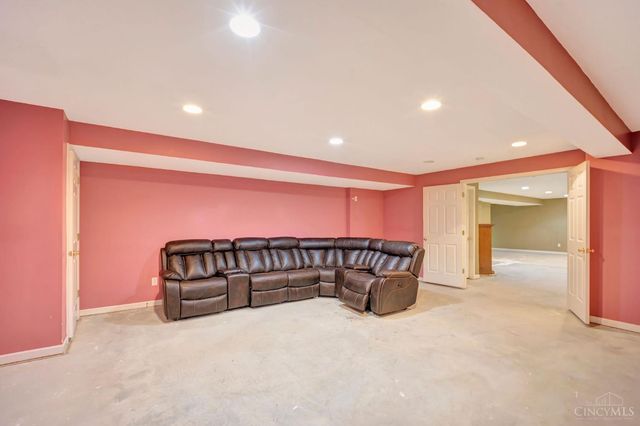 6929 Creekside Way, Fairfield Twp, OH 45011