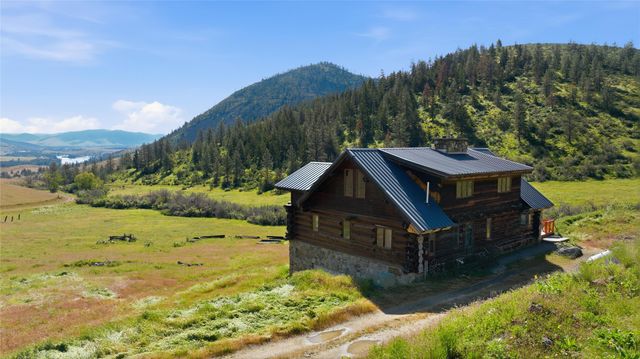 54 W Magpie Creek Road, Dixon, MT 59831