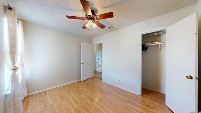 2210 MUDDY PEAK DR, San Antonio, TX 78245