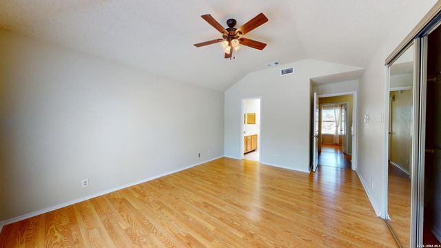 2210 MUDDY PEAK DR, San Antonio, TX 78245