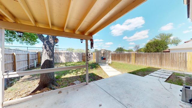 2210 MUDDY PEAK DR, San Antonio, TX 78245