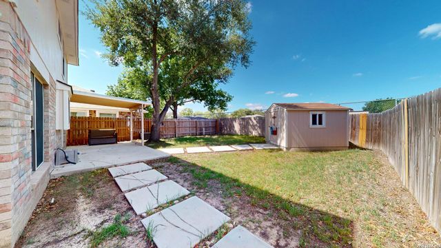 2210 MUDDY PEAK DR, San Antonio, TX 78245