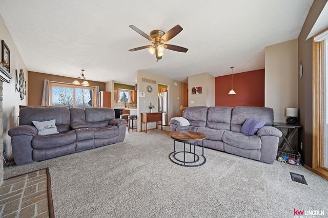 2516 NW 55Th Street, Lincoln, NE 68524