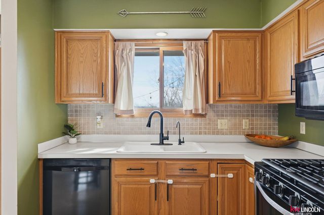 2516 NW 55Th Street, Lincoln, NE 68524