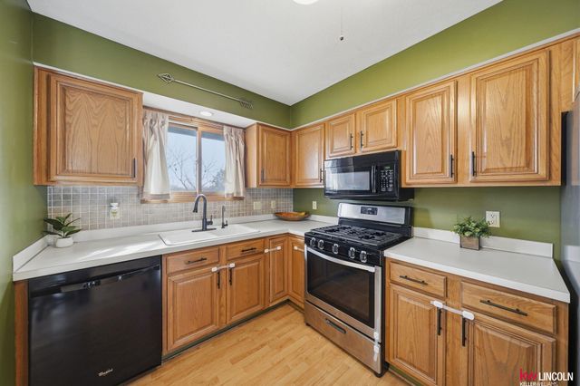 2516 NW 55Th Street, Lincoln, NE 68524