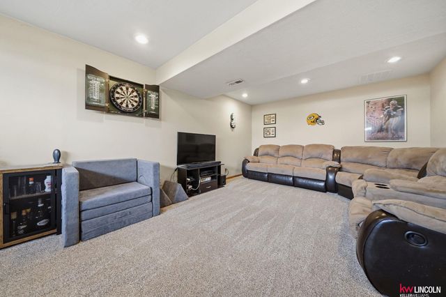 2516 NW 55Th Street, Lincoln, NE 68524