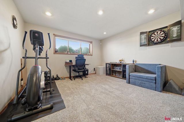 2516 NW 55Th Street, Lincoln, NE 68524