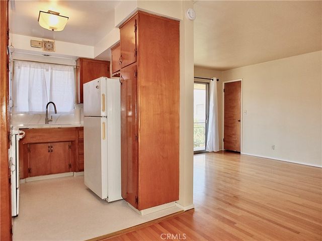 1724 E 1st Street 9, Long Beach, CA 90802