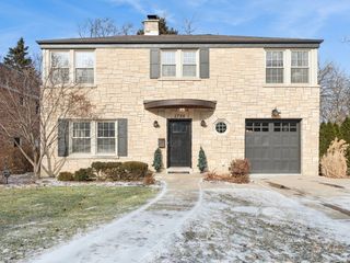 1754 Grove Street, Glenview, IL 60025