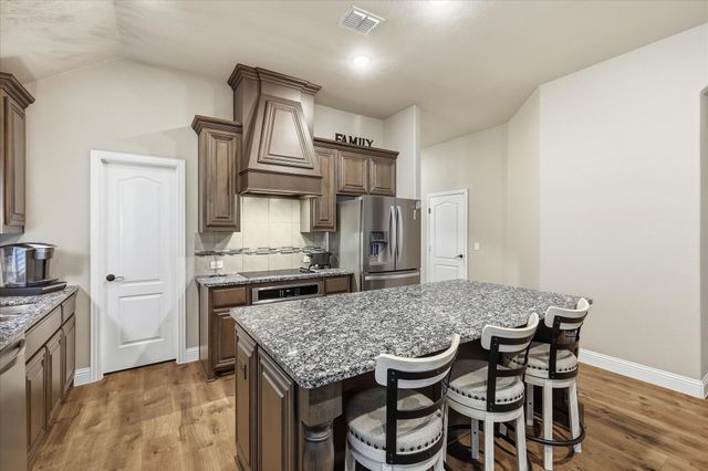 4204 Snowberry Lane, Crowley, TX 76036