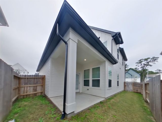 9835 Willow Creek Commerce Drive 223, Tomball, TX 77375