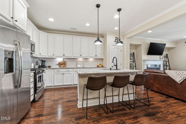 104 Secret Grove Lane, Holly Springs, NC 27540