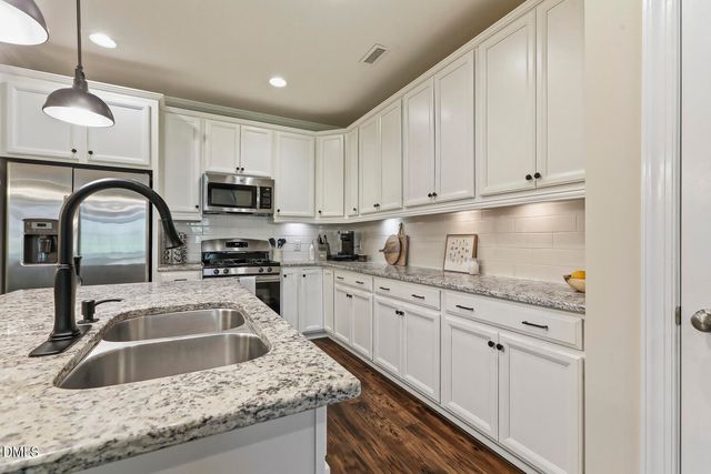 104 Secret Grove Lane, Holly Springs, NC 27540