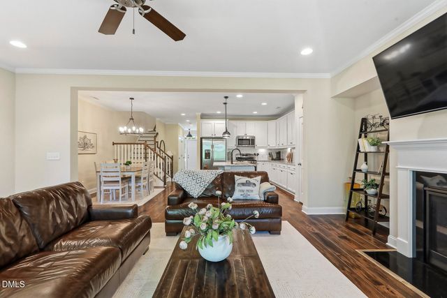 104 Secret Grove Lane, Holly Springs, NC 27540