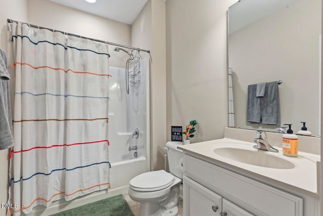 104 Secret Grove Lane, Holly Springs, NC 27540