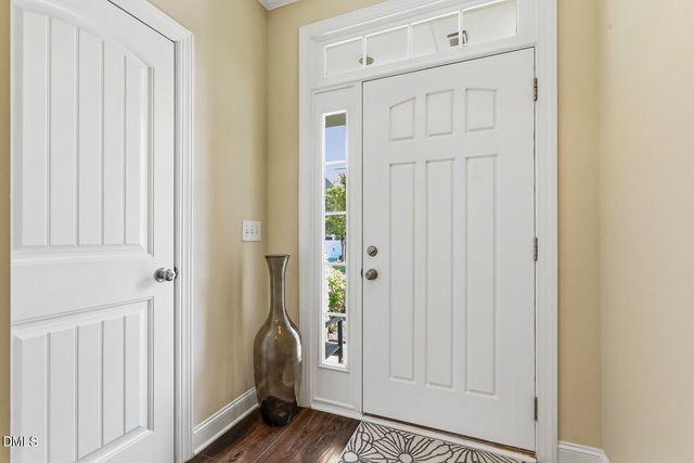 104 Secret Grove Lane, Holly Springs, NC 27540