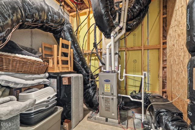 104 Secret Grove Lane, Holly Springs, NC 27540