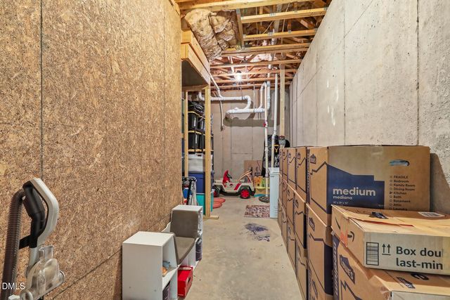 104 Secret Grove Lane, Holly Springs, NC 27540