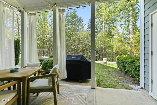 104 Secret Grove Lane, Holly Springs, NC 27540