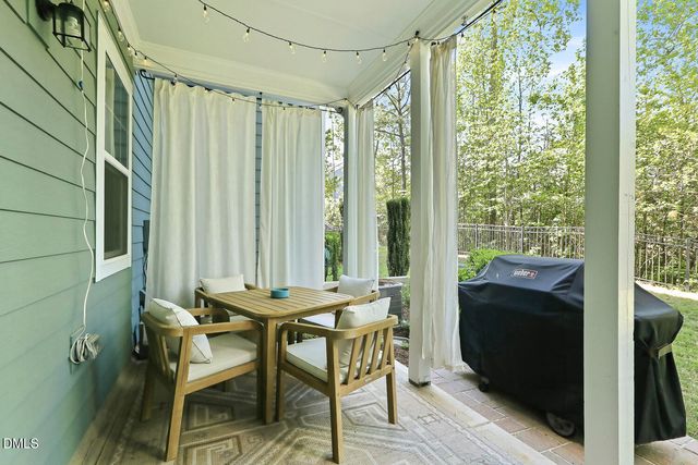 104 Secret Grove Lane, Holly Springs, NC 27540