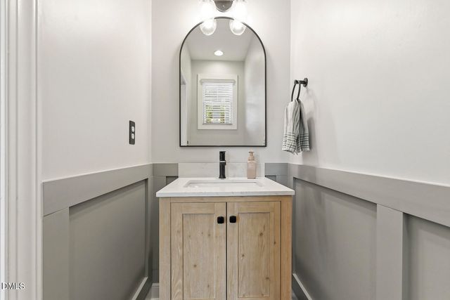 104 Secret Grove Lane, Holly Springs, NC 27540