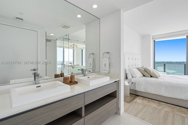 460 NE 28th St 3508, Miami, FL 33137