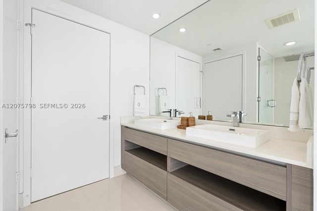 460 NE 28th St 3508, Miami, FL 33137