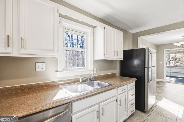 3939 Hillside Lane, Douglasville, GA 30135