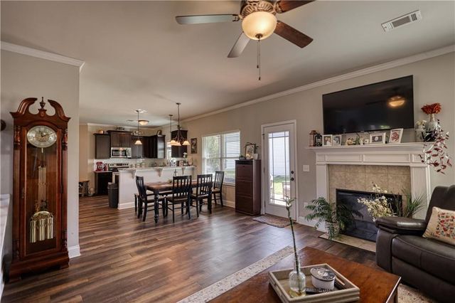 452 Trousseau Lane, Mcdonough, GA 30252